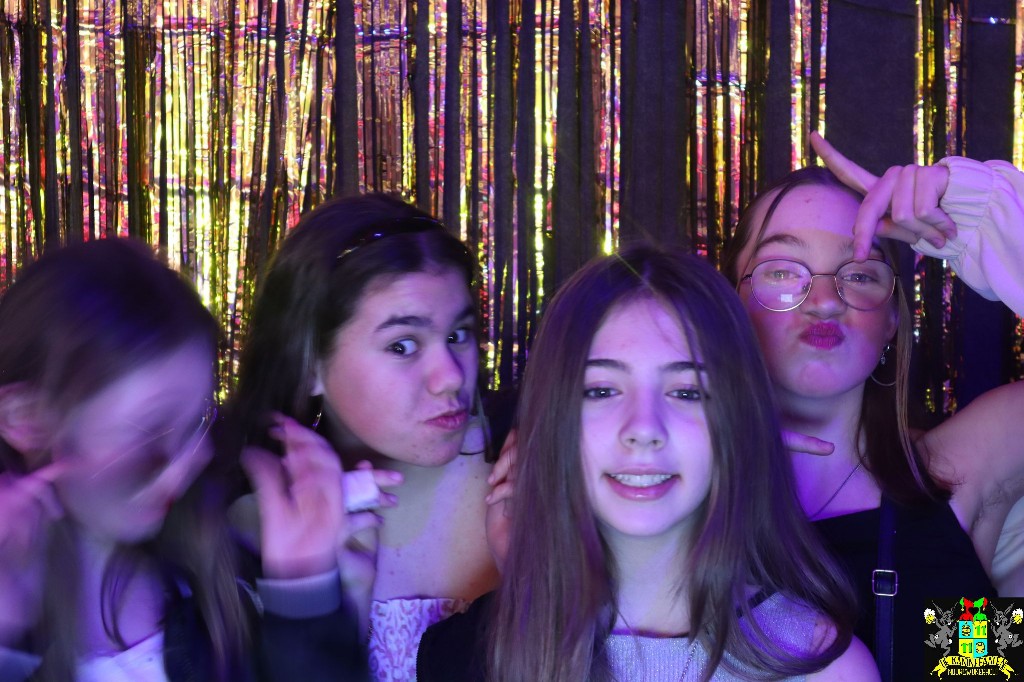 ../Images/Jeugd Opwarmbal Photobooth 106.jpg